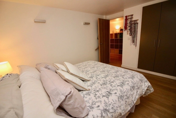 TOP FLOOR 2 BEDROOM FLAT TO LET IN STOKE NEWINGTON N16 9DH